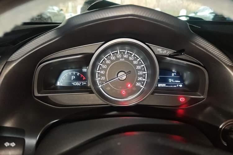 Used Mazda 3 Axela 2017 Sedan 1.5L Automatic Comfort Model Emission Standard China V