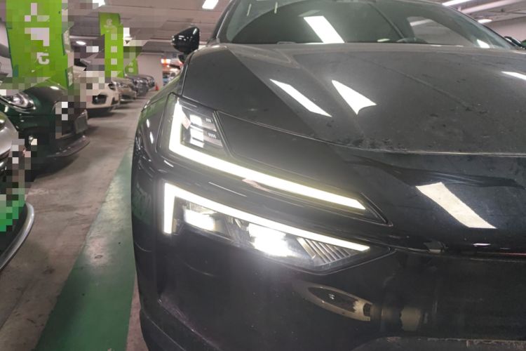 Used Polestar 4  Right Front Headlight