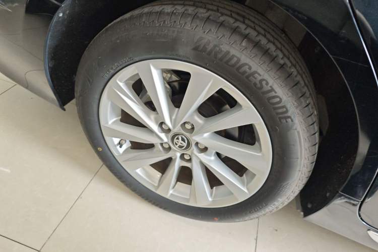 Used Toyota Camry 2023 2.0G Luxury Edition
