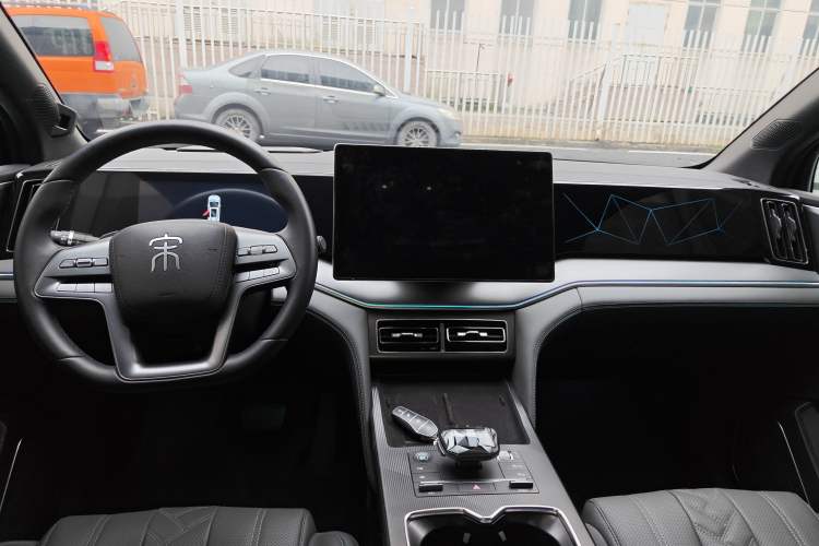 Used BYD Song L DM-i 2025 Intelligent Driving Version 160 km Beyond-Range Type