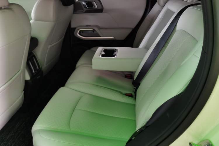 Used Formula Leopard Titanium 3 2025 501KM All-Wheel Drive Intelligent Driving Ultra Version
