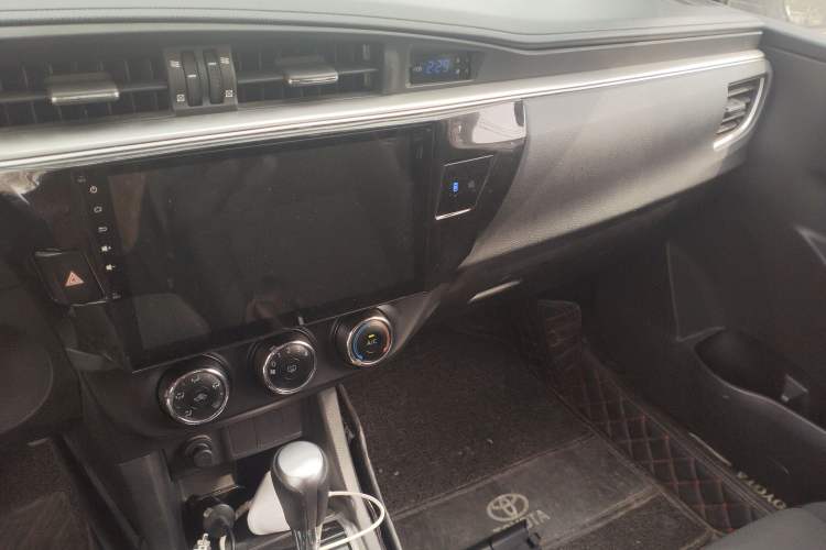 Used Toyota Levin 2016 1.6G CVT Elite Edition Audio And AC Panel