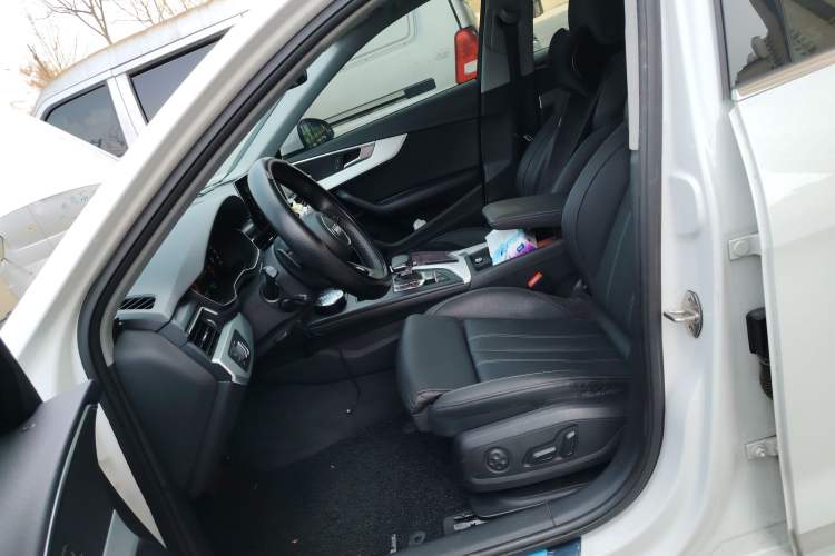 Used Audi A4L 2020 40 TFSI Luxury Dynamic Model