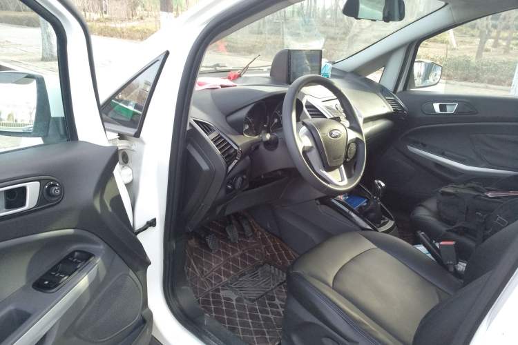 Used Ford EcoSport 2013 1.5L Manual Fashion Model Driver Seat