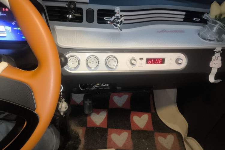 Used Wuling Hongguang MINIEV 2022 Macaron Premium Model – Lithium Iron Phosphate
