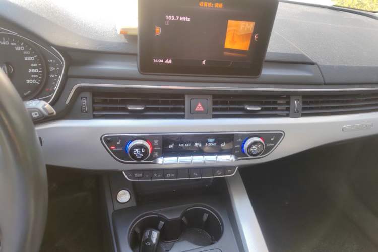 Used Audi A4 2017 45 TFSI allroad quattro Fashion Edition Audio And AC Panel