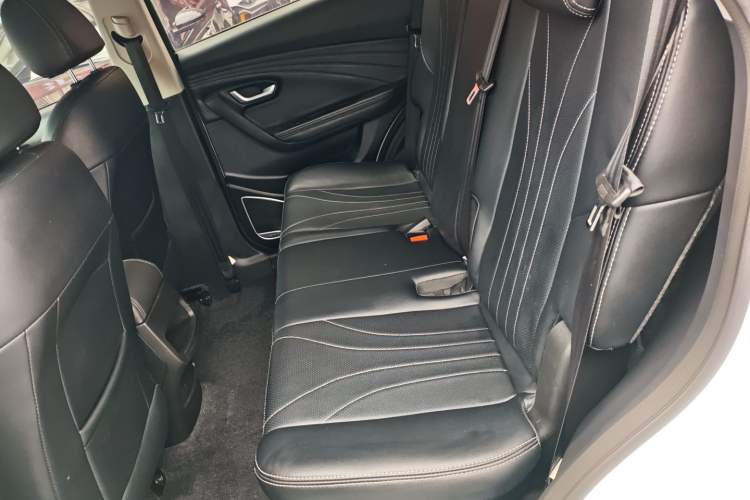 Used JETOUR X70M 2021 1.5T Manual Urban Partner Model 5 Seats
