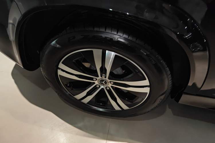 Used Mercedes-Benz GLE 2024 GLE 350 4MATIC Stylish Model
