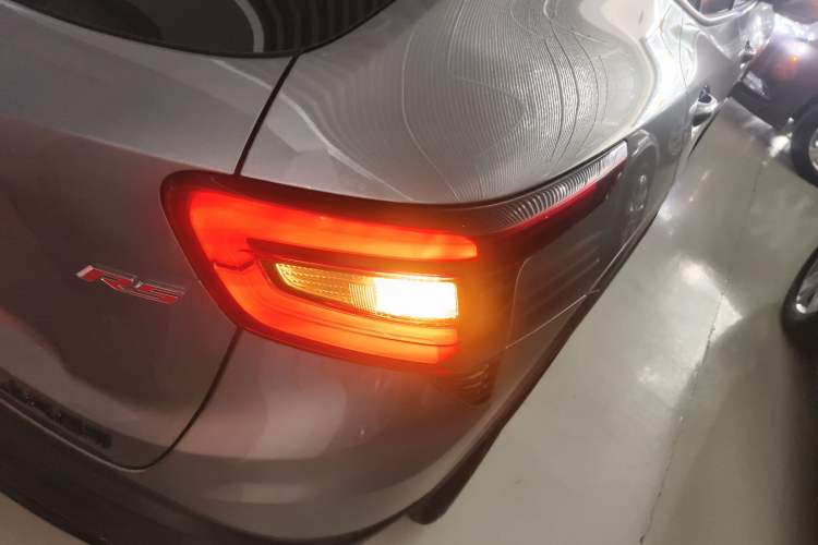 Used Chevrolet Seeker 2022 1.5T CVT RS Bee Wave Edition Right Rear Taillight