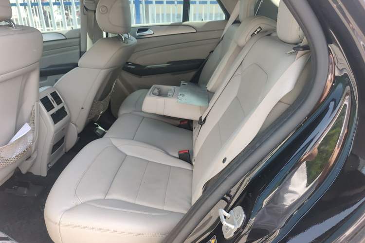 Used Mercedes-Benz M-Class 2014 ML 320 4MATIC
