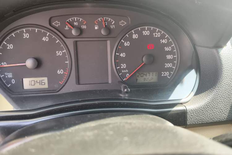 Used Volkswagen Polo 2007 Kica 1.4L Manual Fashion Edition Odometer Close Up