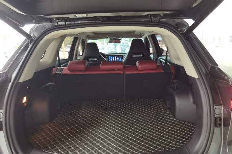 Used CHANGAN CS75 PLUS 2022 2.0T Automatic Pilot Version Trunk