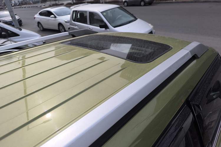 Used BAIC Off-Road BJ20 2016 1.5T Manual Luxury Model Roof