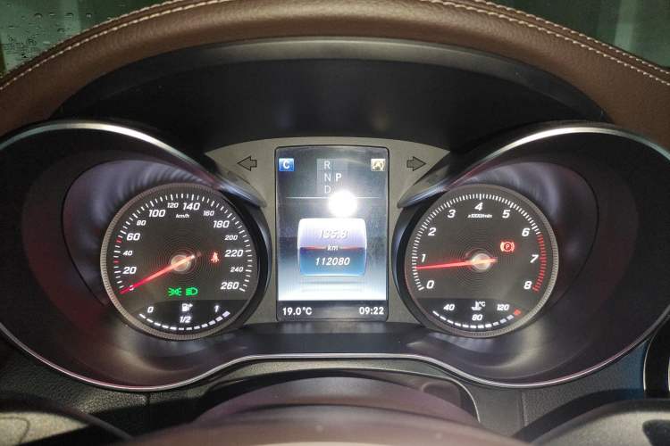 Used Mercedes-Benz GLC 2019 GLC 260 4MATIC Luxury Model
