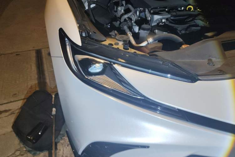 Used Toyota Camry 2024 Dual-Motor 2.0HS Sport Edition Right Front Headlight