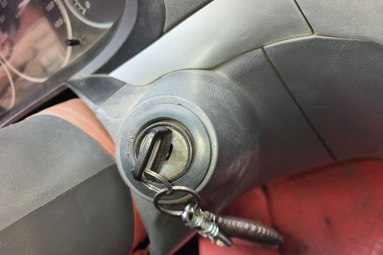 Used Foton Scenic 2014 2.2L Express Standard Long-Wheelbase Low-Roof Version 491EQ4
