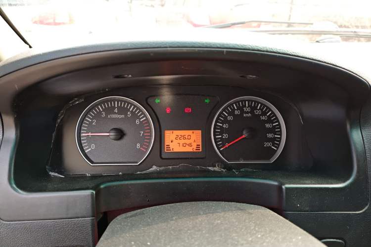 Used FORTHING Lingzhi 2016 V3 1.5L 7-Seater Standard Model China V Emission Standard
