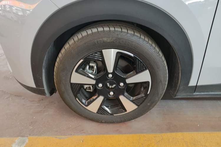 Used Wuling Bingo PLUS 2024 510 km Flagship Edition Four-Seater Version