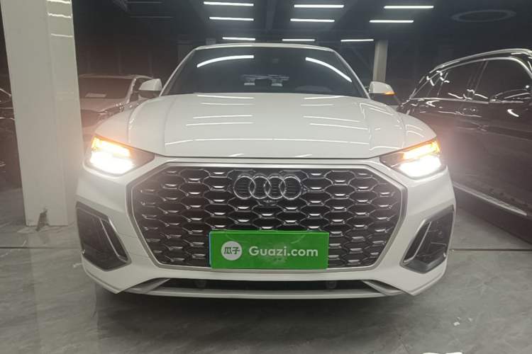 Used Audi Q5L Sportback 2021 40 TFSI Fashion Model
