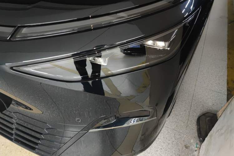 Used XPeng X9 2024 702 Ultra-Long Range Pro