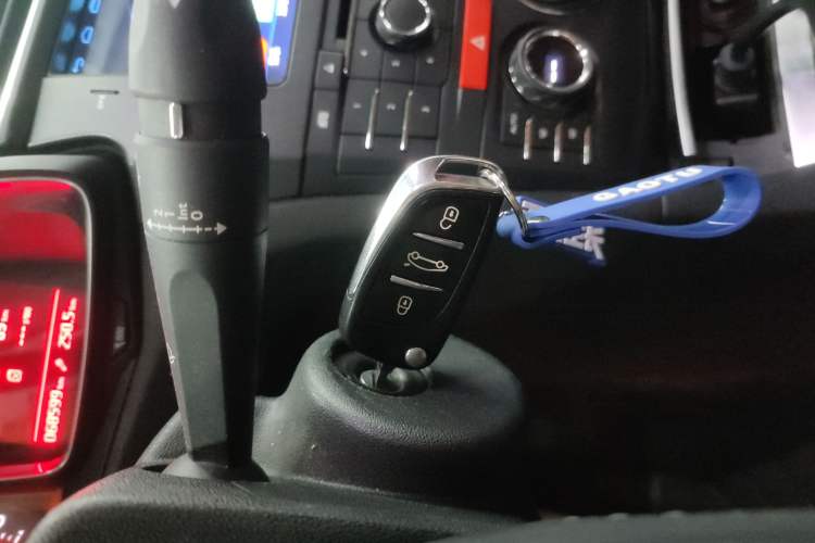 Used DS 5LS 2014 1.8L Elegant Edition VTi140