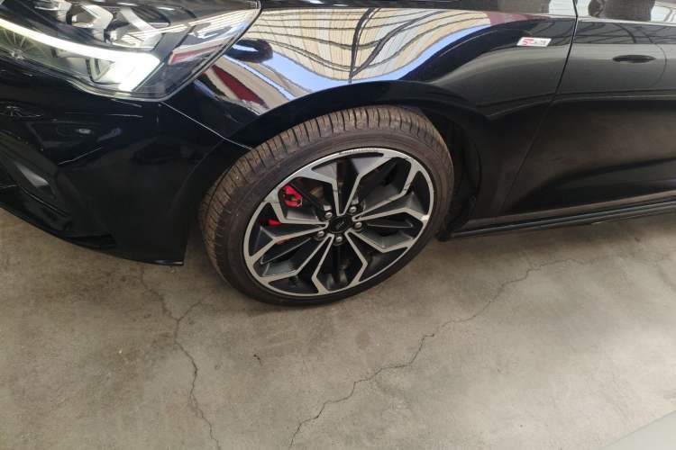 Used Ford Focus 2021 Sedan EcoBoost 180 Automatic ST Line