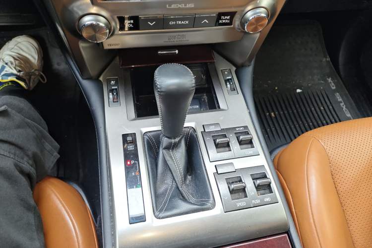 Used Lexus GX 2014 400 Luxury Edition Gear Lever