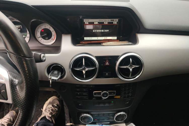 Used Mercedes-Benz GLK-Class 2015 GLK 260 4MATIC Fashion Edition Ultimate Version