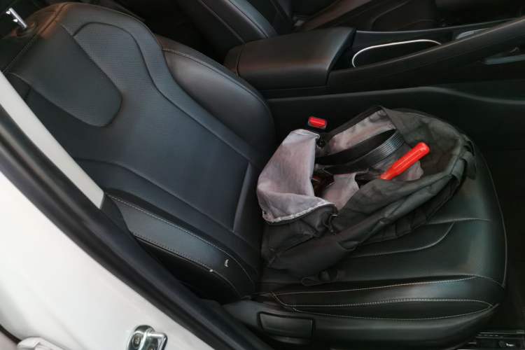 Used Hyundai Elantra 2021 1.5L CVT GLX Elite Edition
