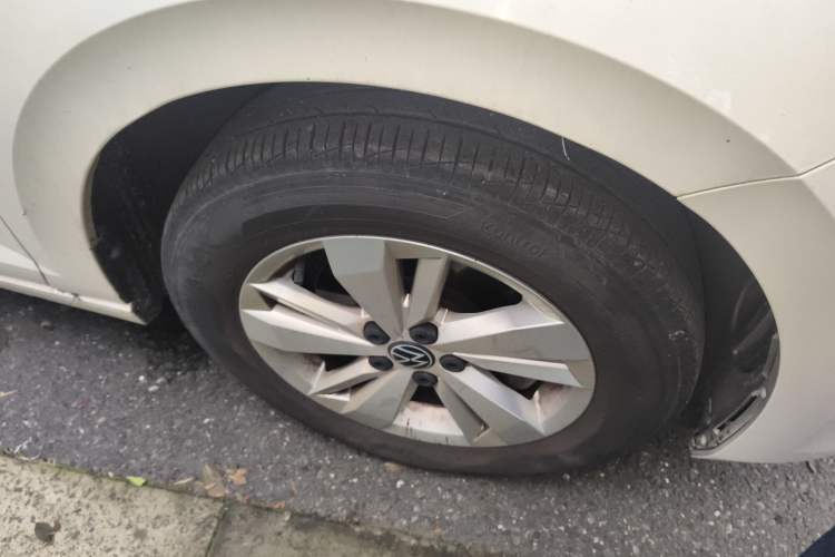 Used Volkswagen Polo 2021 Plus 1.5L Automatic Panoramic Enjoyment Edition Right Front Wheel Hub