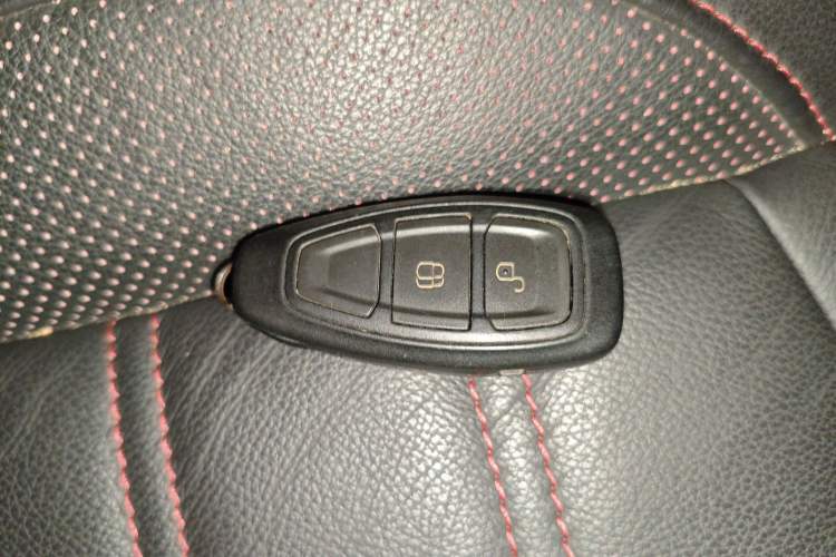 Used Ford EcoSport 2013 1.5L Automatic Prestige Model
