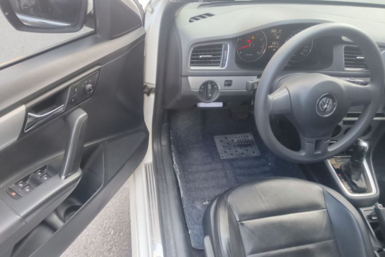 Used Volkswagen Gran Lavida 2013 1.4 TSI Automatic Comfort Model
