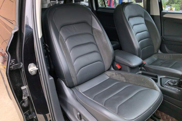 Used Volkswagen Tiguan L 2019 Updated Version 330TSI Automatic Two-Wheel Drive Panoramic Comfort Edition China VI Standard
