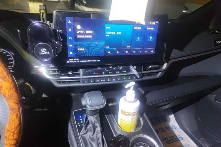 Used Toyota Sienna 2023 2.5L Hybrid Ultimate Edition
