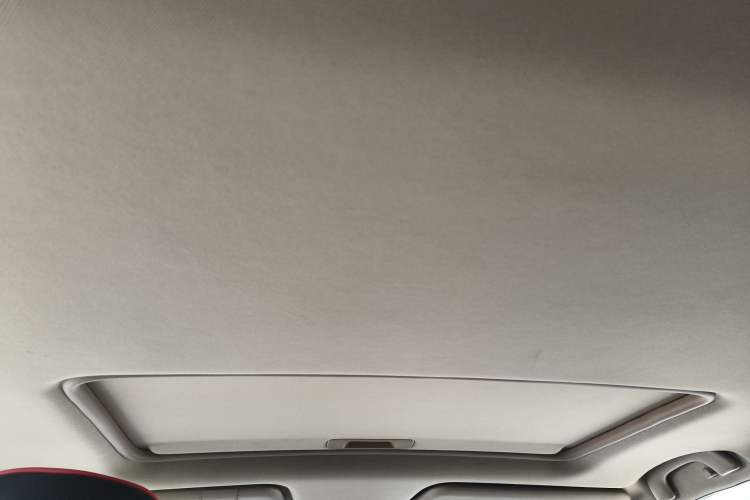 Used Baojun 730 2016 1.5L Manual Luxury Edition 7 Seats Headliner