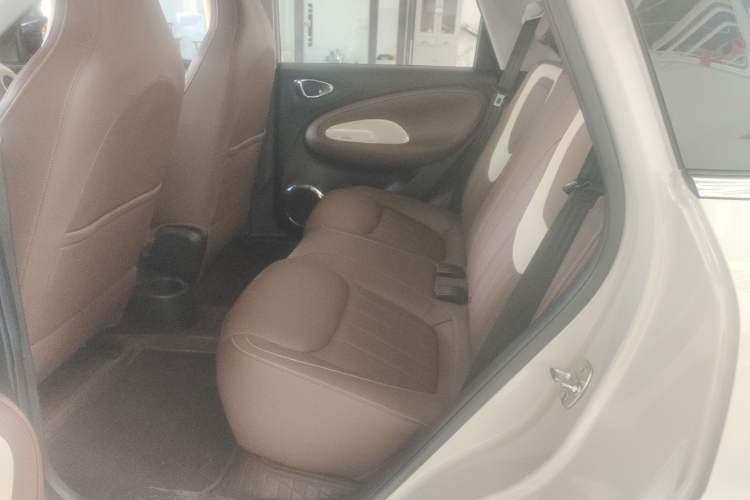 Used Wuling Bingo 2023 333 km Lingxi Connected+ Version Left Rear Seat