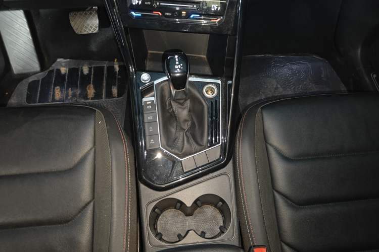 Used Volkswagen Tayron 2020 330TSI Two-Wheel Drive Luxury Smart Connectivity Version
