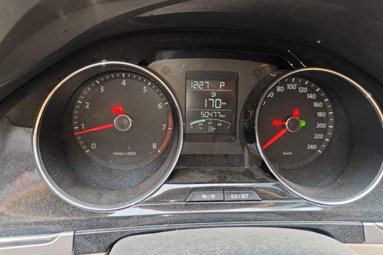 Used Volkswagen Bora 2014 1.6L Automatic Comfort Model Instrument Cluster