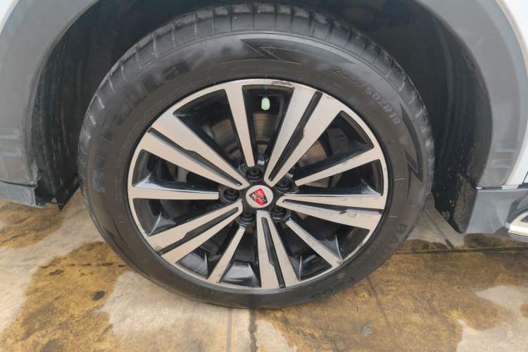 Used Roewe RX5 2019 20T Two-Wheel Drive Automatic 4G Connected Platinum Edition Left Front Wheel Hub