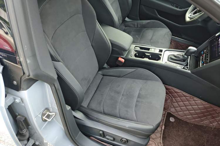 Used Volkswagen FAW-Volkswagen CC 2025 Model, Facelifted, 330TSI, Glamorous—Shared Edition Right Front Seat