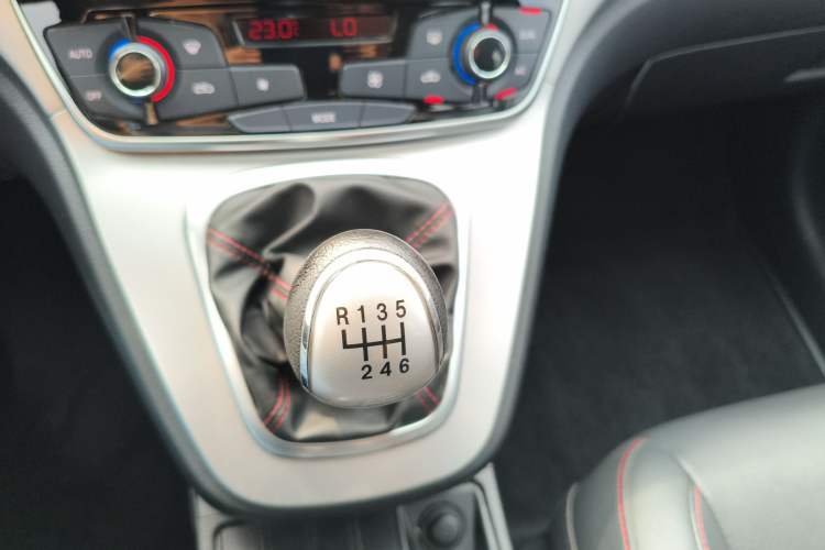 Used Haval M6 2019 1.5T Manual Two-Wheel Drive Elite Version China VI Standard