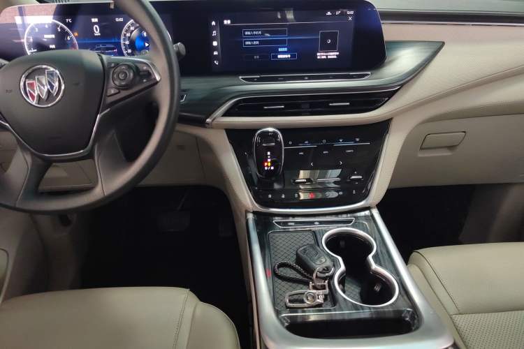 Used Buick GL8 2022 ES Landtrek 653T Comfort Edition