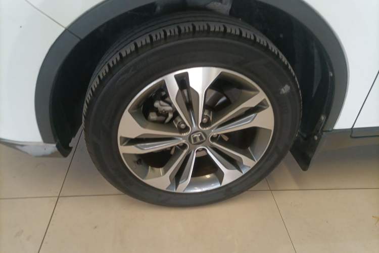 Used Luxgen U6 SUV 2015 1.8T Charm Model
