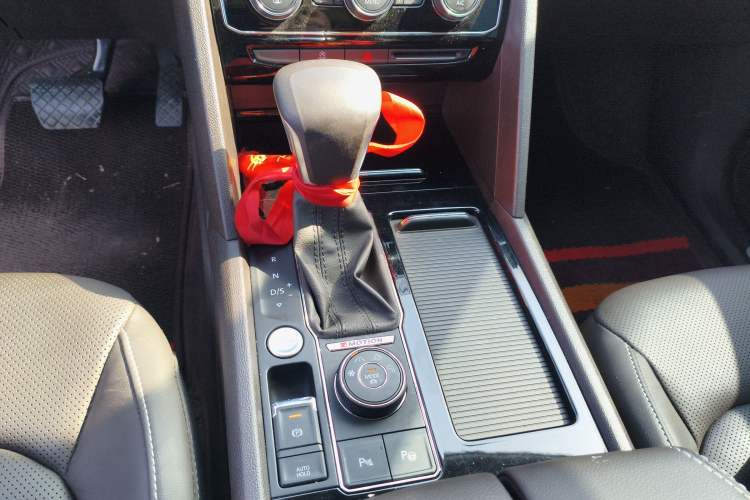 Used Volkswagen Teramont 2020 380TSI Four-Wheel Drive Luxury Version China VI Standard Gear Lever