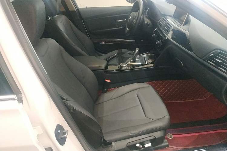 Used BMW 3 Series 2016 320Li Ambition Model Right Front Seat