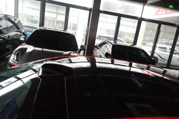 Used Hima Luxeed S7 2025 785 km Ultra