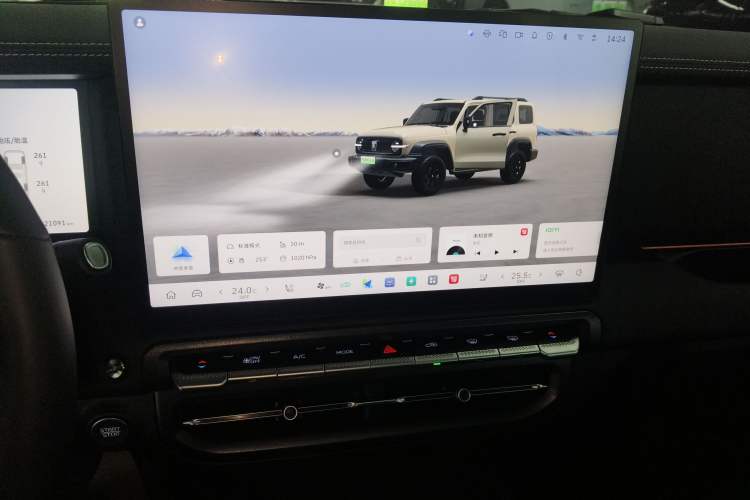 Used Tank 300 New Energy 2025 Hi4-T