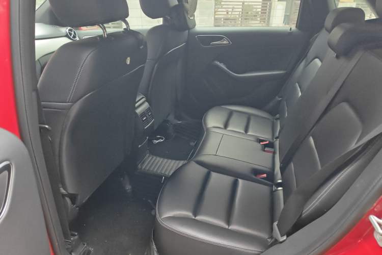 Used Mercedes-Benz B-Class 2015 B 200 Fashion Model