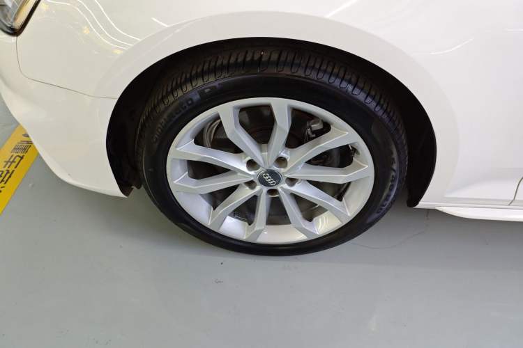 Used Audi A4L 2017 Plus 40 TFSI Ambition Model