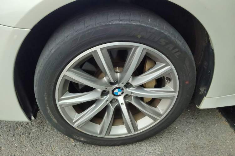 Used BMW 5 Series 2018 528Li Launch Special Edition Left Front Wheel Hub